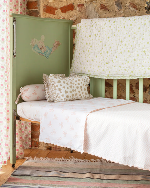 Green Cosmos Cot Quilt